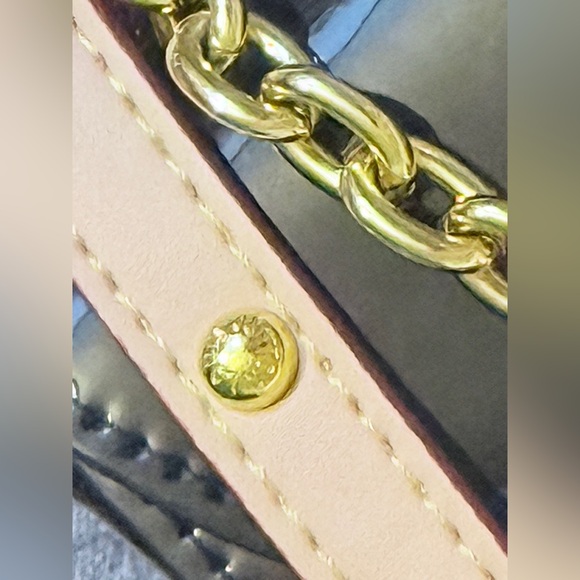 Elegant Black and Gold Designer Inspired  Handbag - Picture 15 of 15